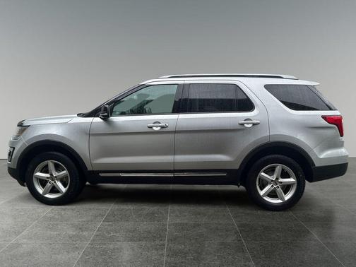 Ingot Silver 2016 Ford Explorer XLT