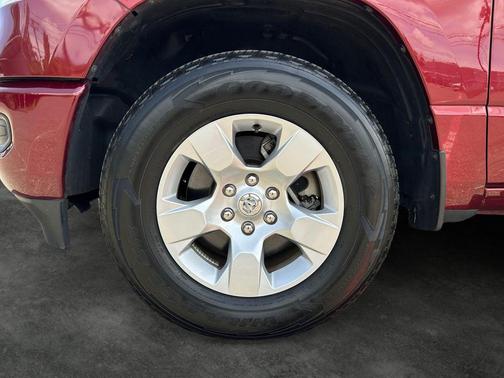 Delmonico Red Pearlcoat 2020 RAM 1500 Big Horn/Lone Star