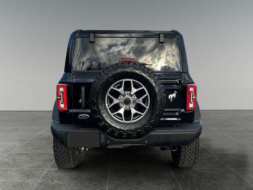 Shadow Black 2025 Ford Bronco Badlands