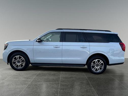 Space Silver Metallic 2025 Ford Expedition Max Active 4x4