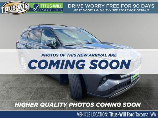 Magnetic Gray Metallic 2023 Toyota Highlander Hybrid Platinum