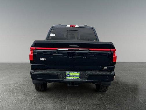 2025 Ford F-150 Lightning Platinum