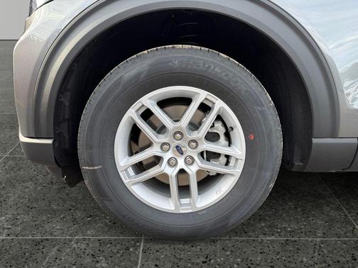 Carbonized Gray Metallic 2026 Ford Explorer Active