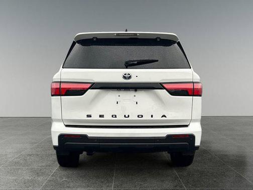 2024 Toyota Sequoia SR5