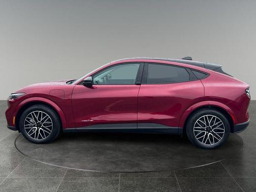 Molten Magenta Metallic Tinted Clearcoat 2025 Ford Mustang Mach-E Premium