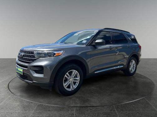 Carbonized Gray Metallic 2022 Ford Explorer XLT