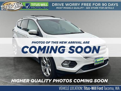 White Platinum Clearcoat Metallic 2017 Ford Escape Titanium