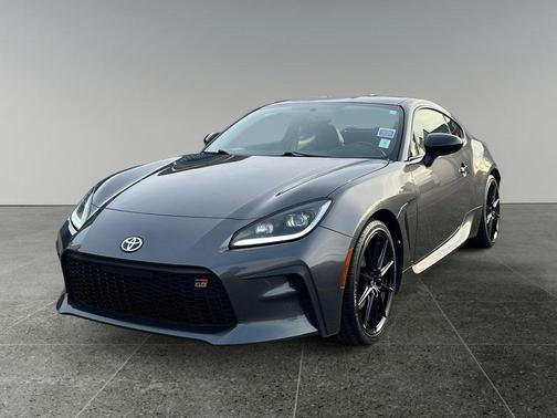 Pavement 2023 Toyota GR86 Premium