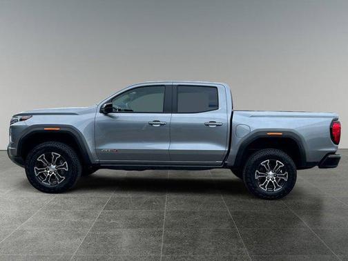 2025 GMC Canyon Base