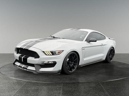 Avalanche 2017 Ford Shelby GT350 Base