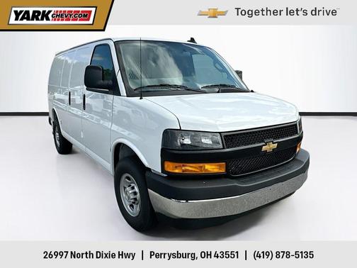 2025 Chevrolet Express 3500 Work Van