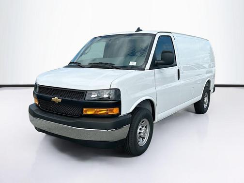 2025 Chevrolet Express 3500 Work Van