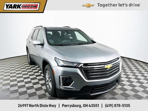 2023 Chevrolet Traverse LT Cloth