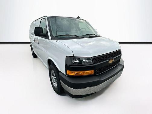 2025 Chevrolet Express 3500 Work Van
