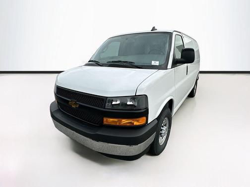 2025 Chevrolet Express 3500 Work Van