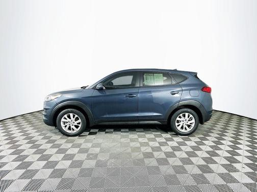 2021 Hyundai TUCSON SE