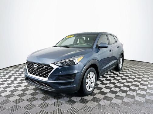 2021 Hyundai TUCSON SE