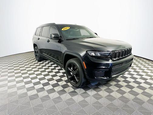 2023 Jeep Grand Cherokee L Laredo