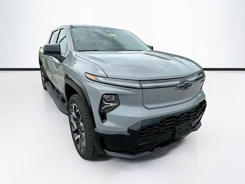 2025 Chevrolet Silverado EV RST