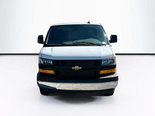 2025 Chevrolet Express 2500 Work Van