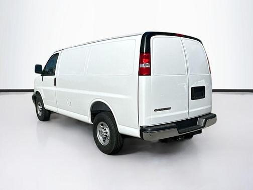 2025 Chevrolet Express 2500 Work Van