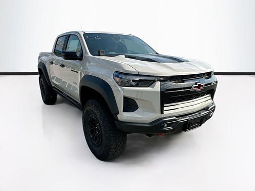 White Sand 2026 Chevrolet Colorado ZR2