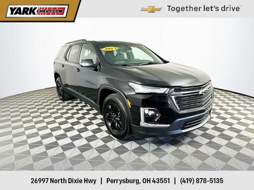 2023 Chevrolet Traverse LT Leather