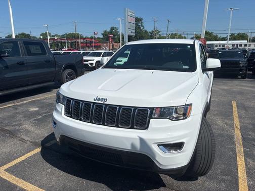 2021 Jeep Grand Cherokee Laredo E
