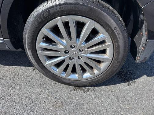 2011 Lincoln MKX Base
