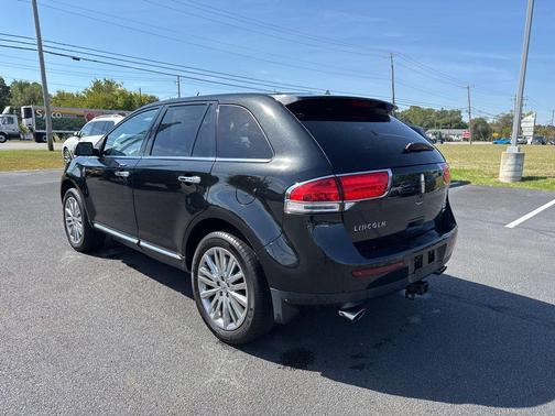 2011 Lincoln MKX Base
