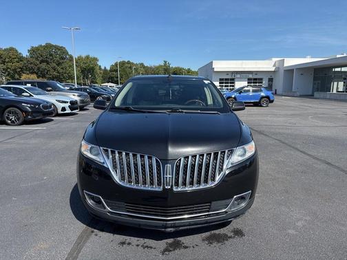 2011 Lincoln MKX Base