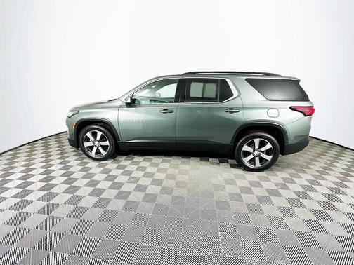 2022 Chevrolet Traverse LT Leather