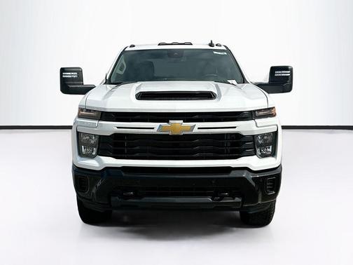 2025 Chevrolet Silverado 2500 Custom