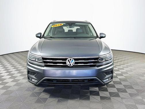 2018 Volkswagen Tiguan 2.0T SEL Premium