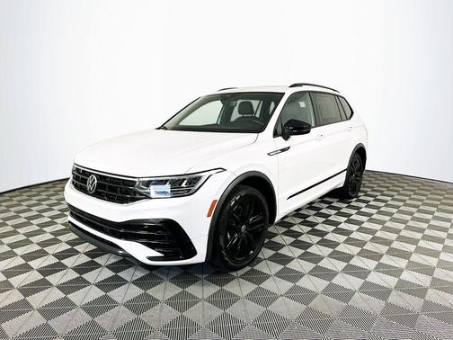 2022 Volkswagen Tiguan 2.0T SE R-Line Black