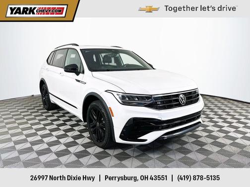 2022 Volkswagen Tiguan 2.0T SE R-Line Black