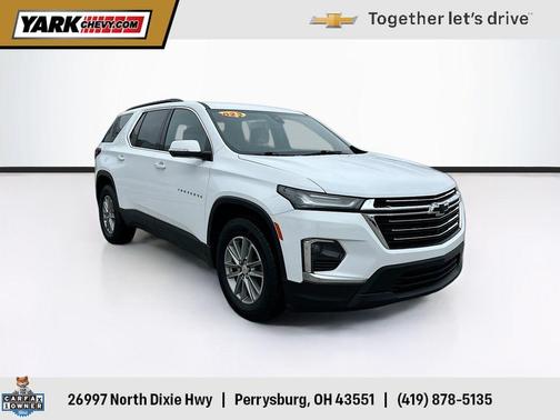 2023 Chevrolet Traverse LT Cloth