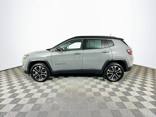 Sting Gray Clearcoat 2023 Jeep Compass Limited