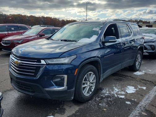 2023 Chevrolet Traverse LT Cloth