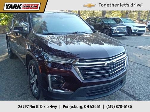 2023 Chevrolet Traverse LT Leather