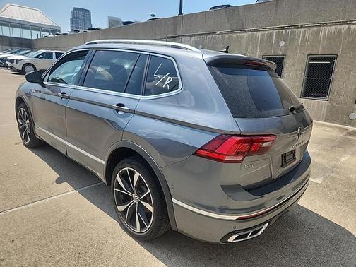 2022 Volkswagen Tiguan 2.0T SEL R-Line