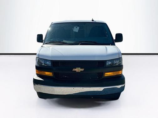 2025 Chevrolet Express 3500 Work Van