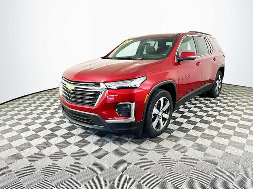 2022 Chevrolet Traverse LT Leather