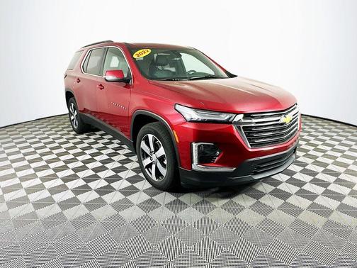 2022 Chevrolet Traverse LT Leather