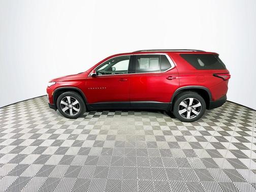 2022 Chevrolet Traverse LT Leather