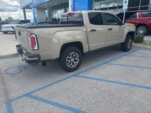 2022 GMC Canyon AT4 w/Cloth