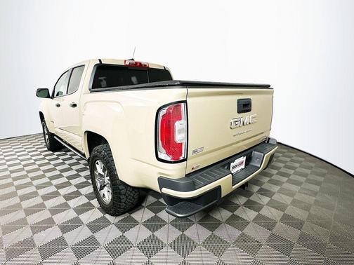 2022 GMC Canyon AT4 w/Cloth