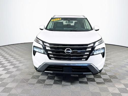 2024 Nissan Rogue SL