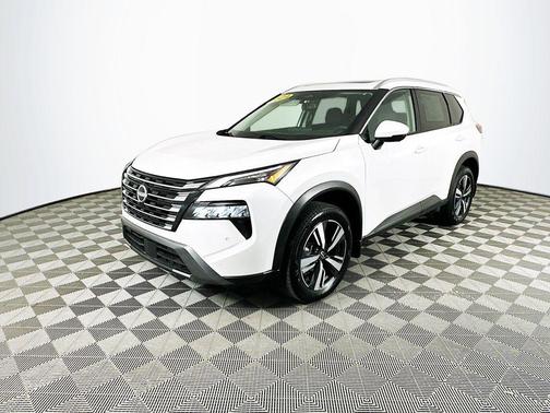 2024 Nissan Rogue SL