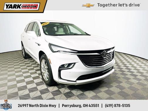 2023 Buick Enclave Essence